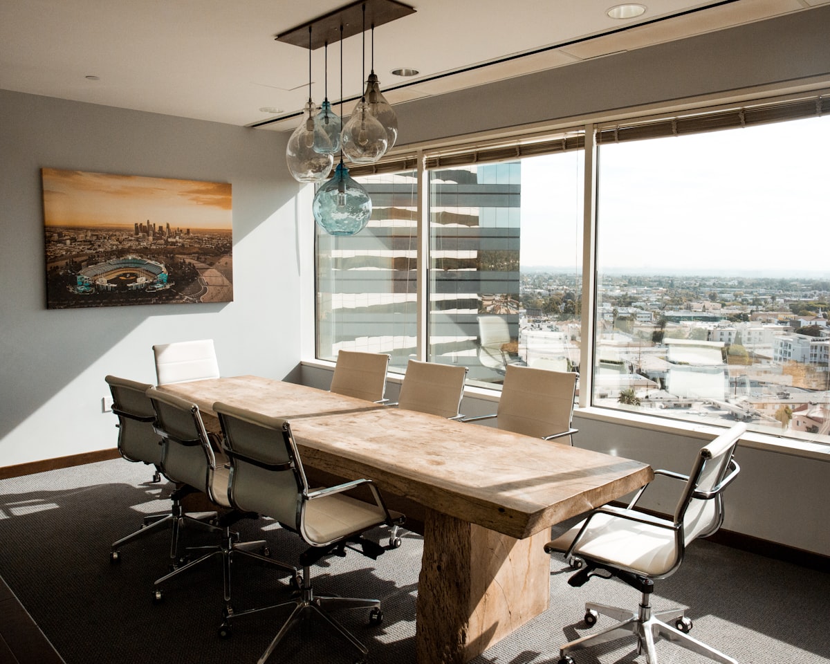 Interior of a Harbor House private meeting room